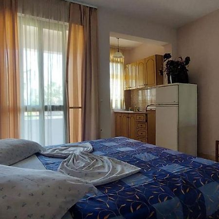 Villa Madani Durrës 外观 照片