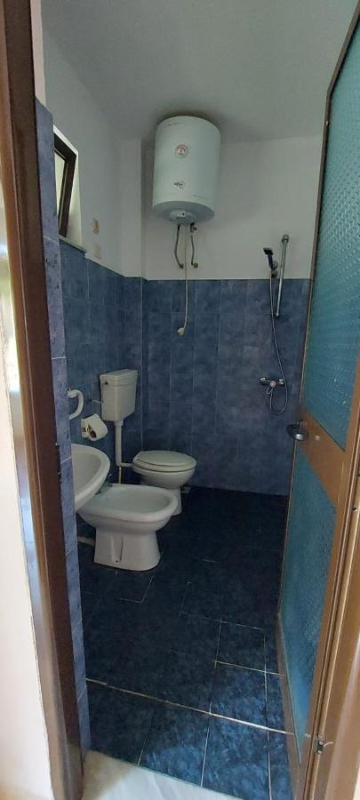Villa Madani Durrës 外观 照片